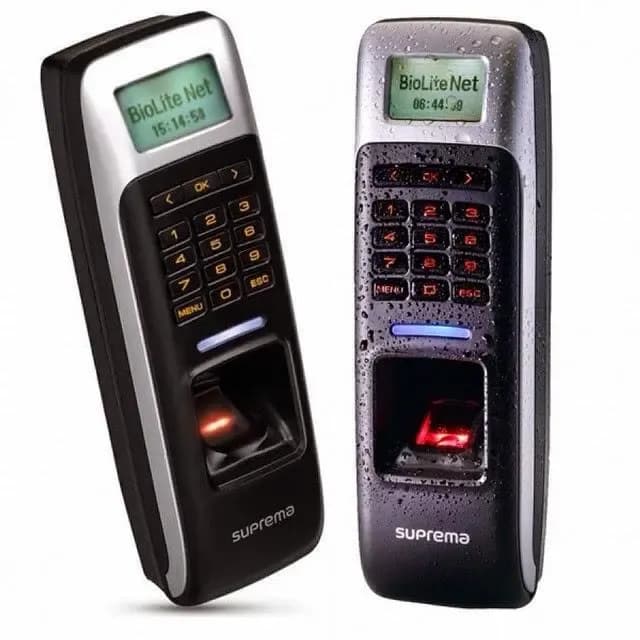 SUPREMA Biolite Net V1 Terminal Biometrique - Digicode & Lecteur Proximitá RFID 125kHz-EM4100 Antivandal IK08- Etanche (IP65) Exterieure Interface Wiegand : 1x In ou OutAlimentation : 12VDCCompatibilitá logi